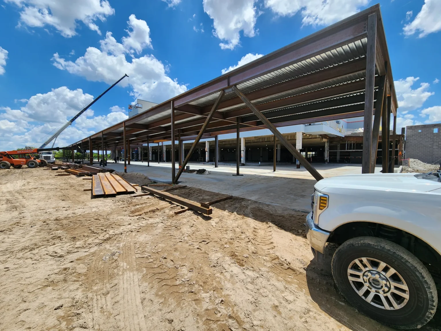 Golden Circle Steel Canopy and Decking Progress
