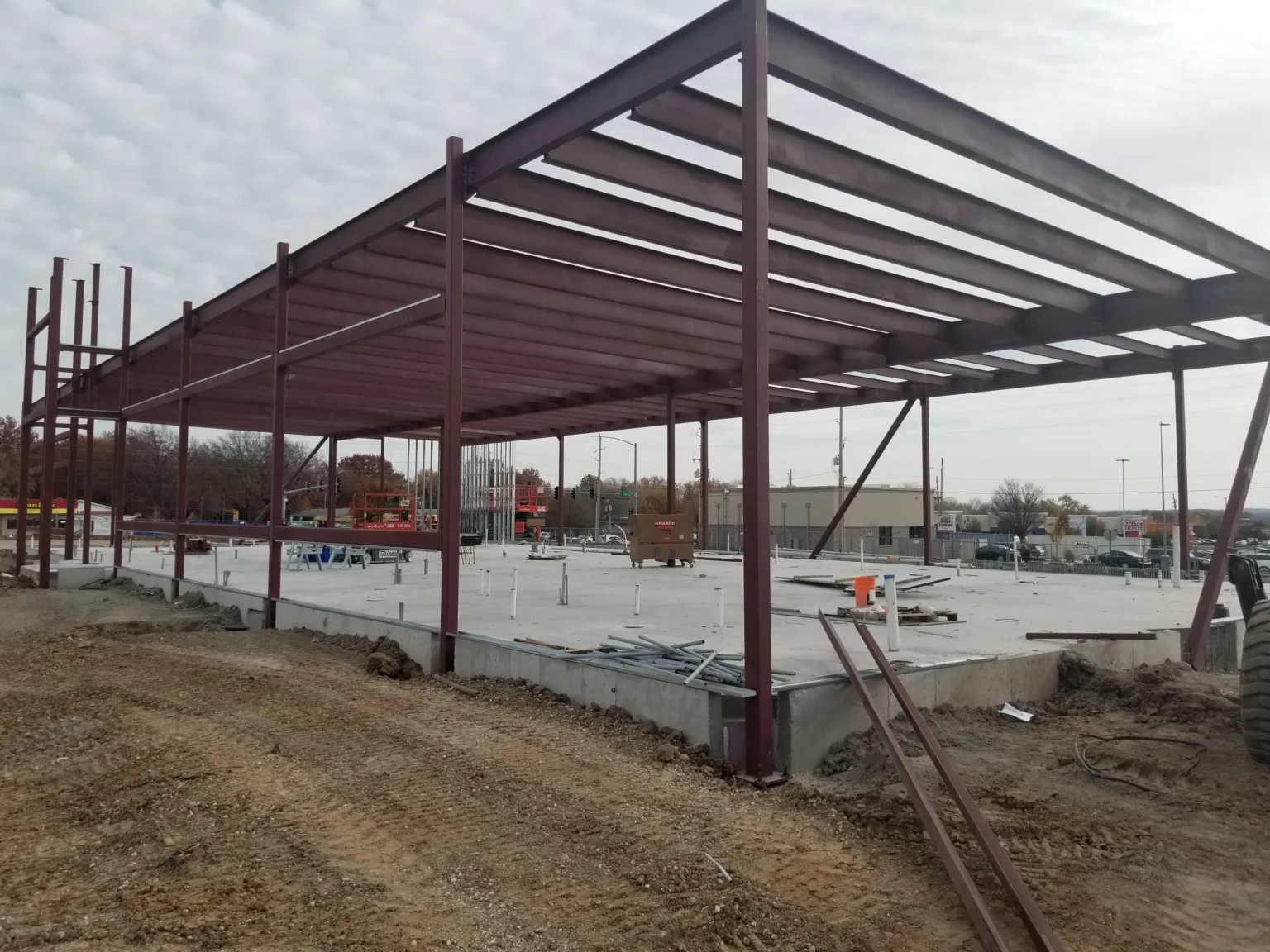 Kwik Shop Lawrence – Steel Frame and Decking Progress